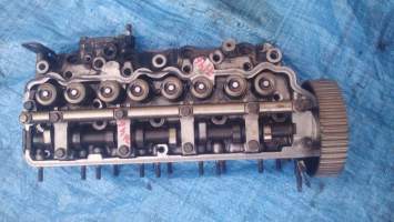 Головка блока двигателя на Mitsubishi RVR N28W 4D68T